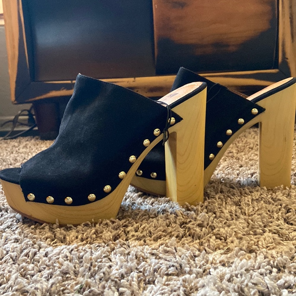 NWT Black platform clogs with studded embellishment